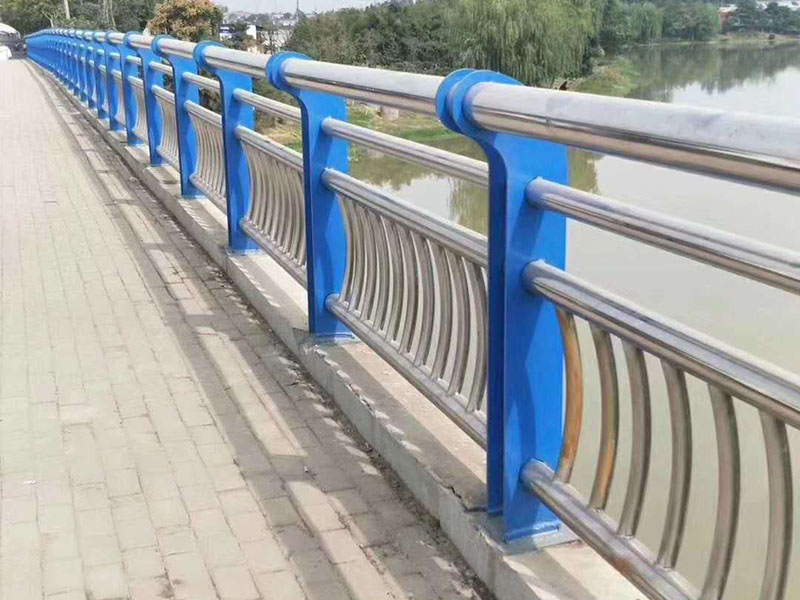 如何保養(yǎng)不銹鋼？